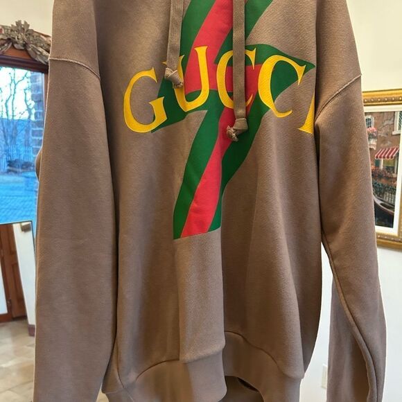 Women’s Gucci, lightning web logo hoodie size XS fits like a medium made Italy - Picture 4 of 11